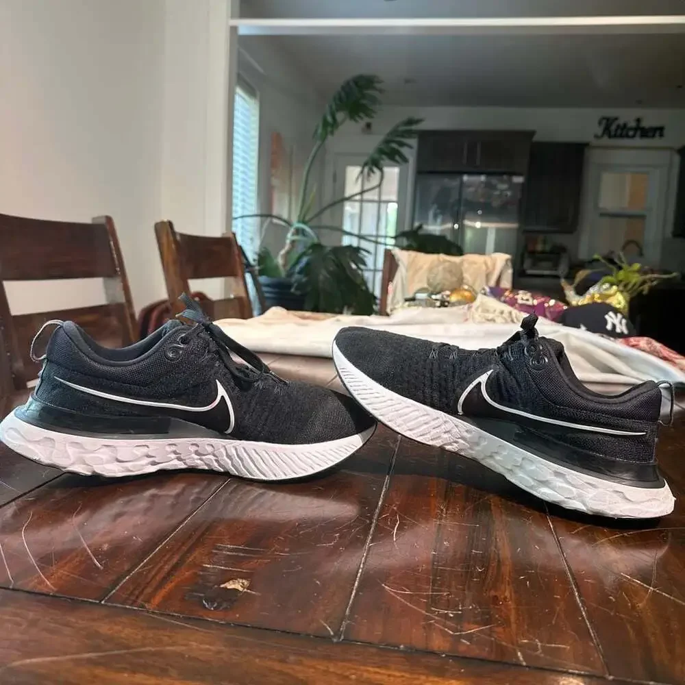 Nike React Infinity Run Flyknit 2 Running Shoes - Black/White
